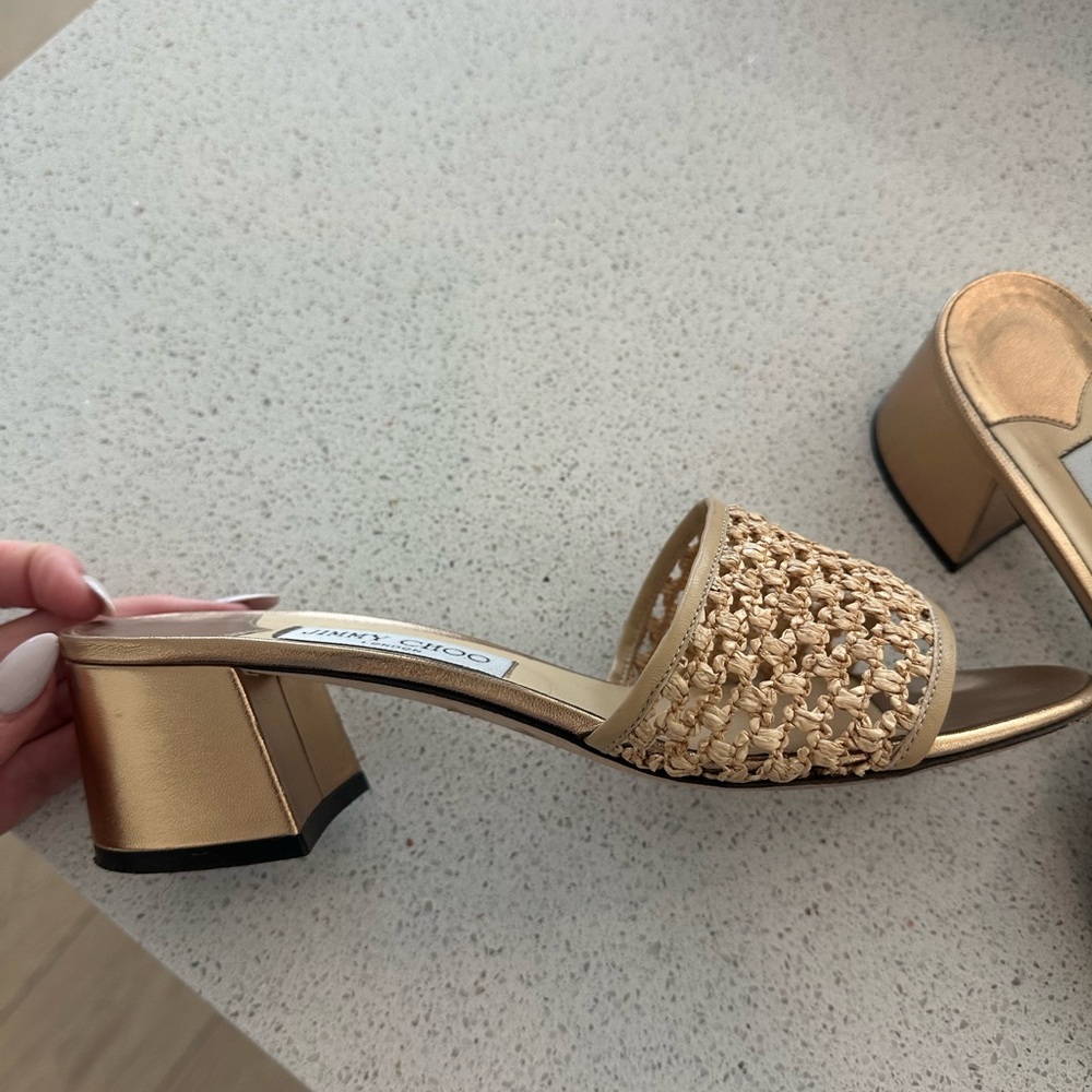 Jimmy Choo Minea 45 Woven Raffia slide heeled Sandals in Barley. Size 39.5 EU - Picture 7 of 14